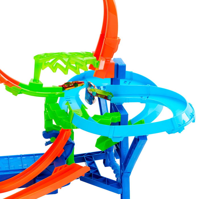 Hot Wheels Piste Multi Crash avec propulseur motorisé et voiture 1:64 Hot Wheels Piste Multi Crash avec propulseur motorisé et voiture 1:64