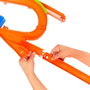 Hot Wheels Piste Multi Crash avec propulseur motorisé et voiture 1:64