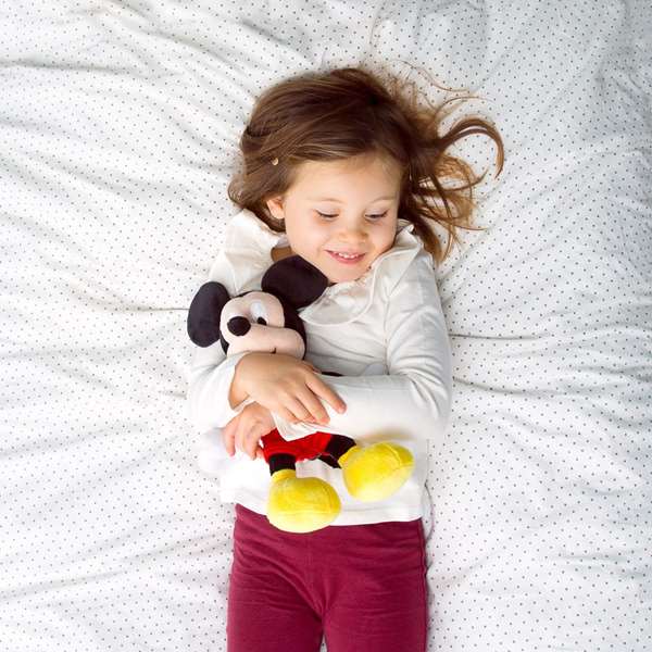 Smoby Peluche Mickey 35 cm en Peluche Textile - Langue d'Emballage Espagnol et Portugais
