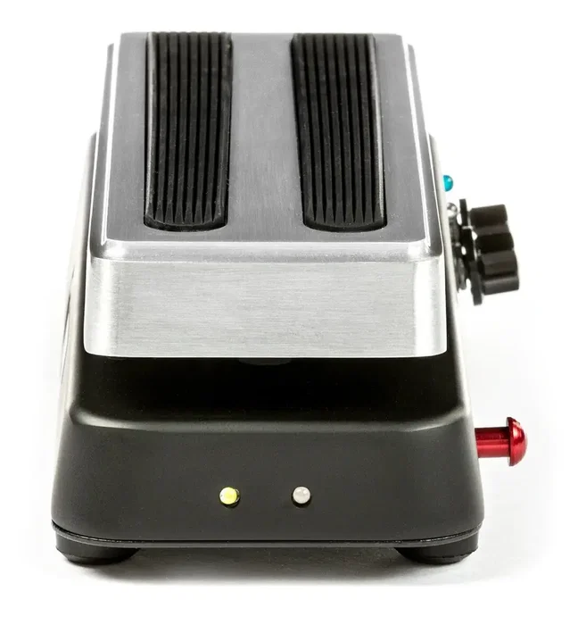 DUNLOP Cry Baby Custom Badass Dual-Inductor Edition Wah Pédale avec Inducteurs Halo et Fasel Rouge - Édition Limitée