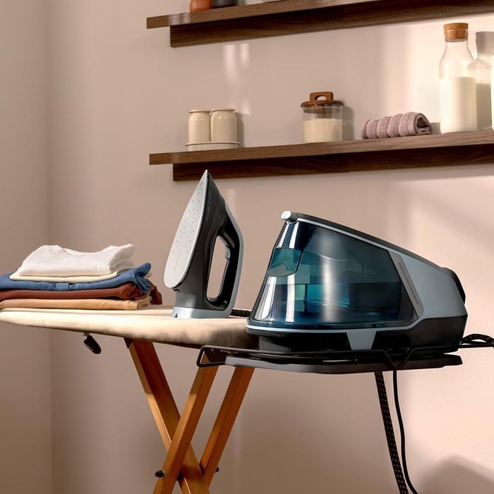 Cecotec Centrale Vapeur IronHero H-2800 2800W Semelle Céramique Antigoutte 1,4L Noir