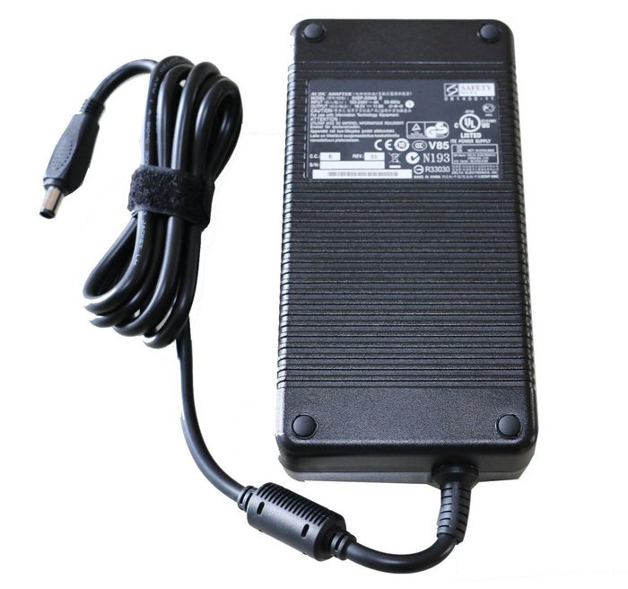CoreParts Adaptateur secteur pour Asus, 19,5V, 11,8A, 230W CoreParts Adaptateur secteur pour Asus, 19,5V, 11,8A, 230W