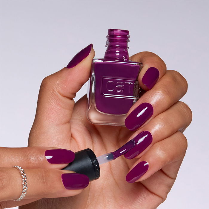 Catrice Vernis à Ongles GEL AFFAIR #023-Plum-Believable 10,5 ml Brillance Gel Effet Salon