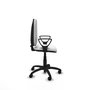 Chaise de bureau Aýna avec mécanisme de contact permanent de base, revêtue de tissu blanc. Équipée d'une base en polyamide noir, d'accoudoirs fixes et de roulettes en nylon de 50 mm