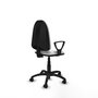 Chaise de bureau Aýna avec mécanisme de contact permanent de base, revêtue de tissu blanc. Équipée d'une base en polyamide noir, d'accoudoirs fixes et de roulettes en nylon de 50 mm