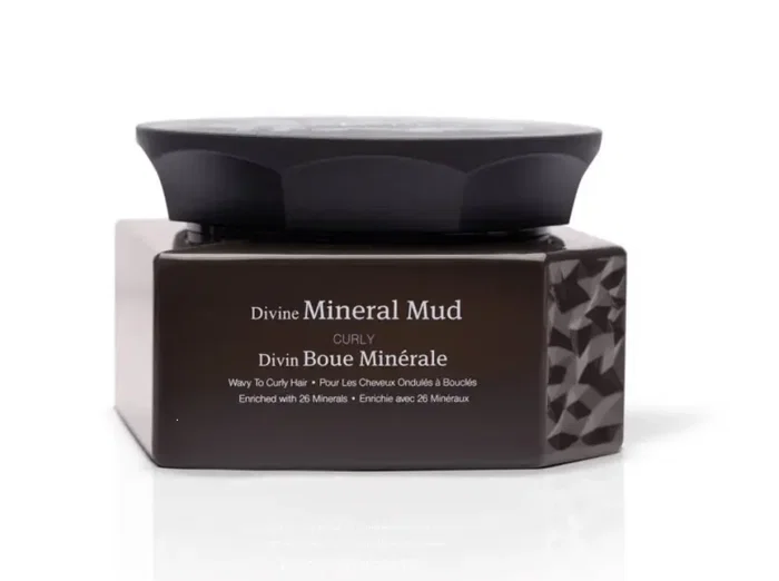 Saphira Divine Mineral Mud Crème capillaire 250 ml Saphira Divine Mineral Mud Crème capillaire 250 ml