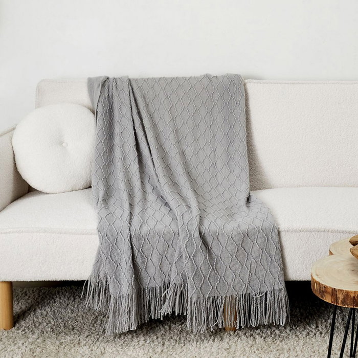 Home Deco Factory Mante en chenille grise 120x150 cm Home Deco Factory Mante en chenille grise 120x150 cm