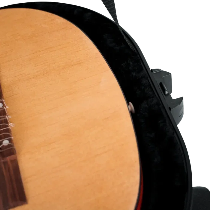 Gator TSA ATA Étui rigide moulé pour guitare classique - Noir Gator TSA ATA Étui rigide moulé pour guitare classique - Noir