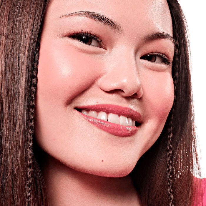 Essence Rouge à Lèvres Éclat Lumineux SATIN GLOW #02-Blushin It 3,5g Fini Satiné