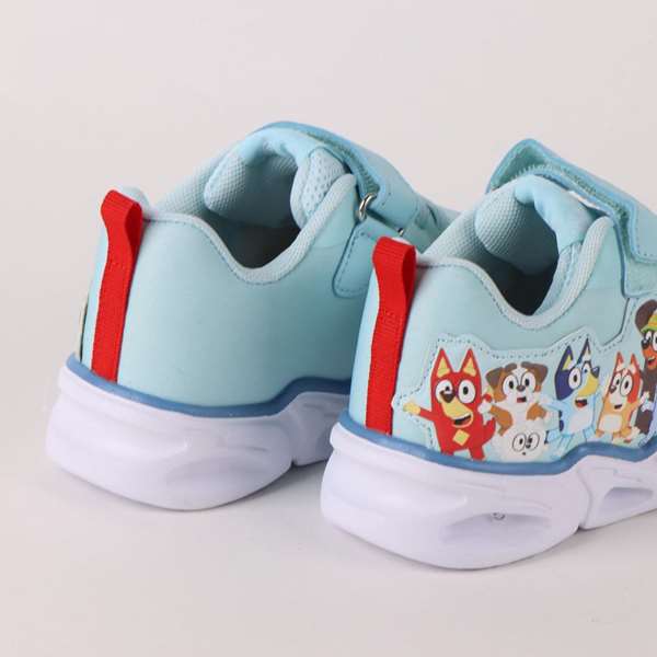 Chaussure de sport Cerdá à semelle EVA légère avec lumières Bluey T026 - Modèles assortis, taille 26