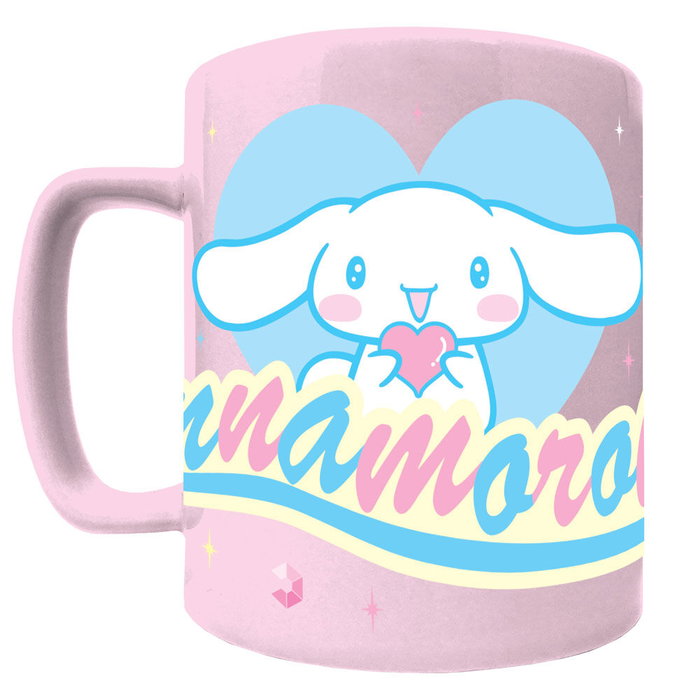 Sanrio - Tasse Cinnamoroll et Hello Kitty en céramique 440ml avec housse peluche, résistante au micro-ondes et lave-vaisselle Sanrio - Tasse Cinnamoroll et Hello Kitty en céramique 440ml avec housse peluche, résistante au micro-ondes et lave-vaisselle
