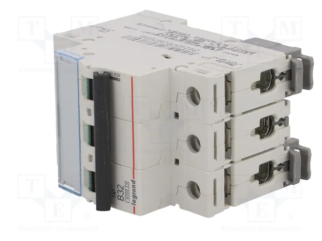 LEGRAND Disjoncteur S300 TX 3 pôles 32A 400VAC 6kA LEGRAND Disjoncteur S300 TX 3 pôles 32A 400VAC 6kA