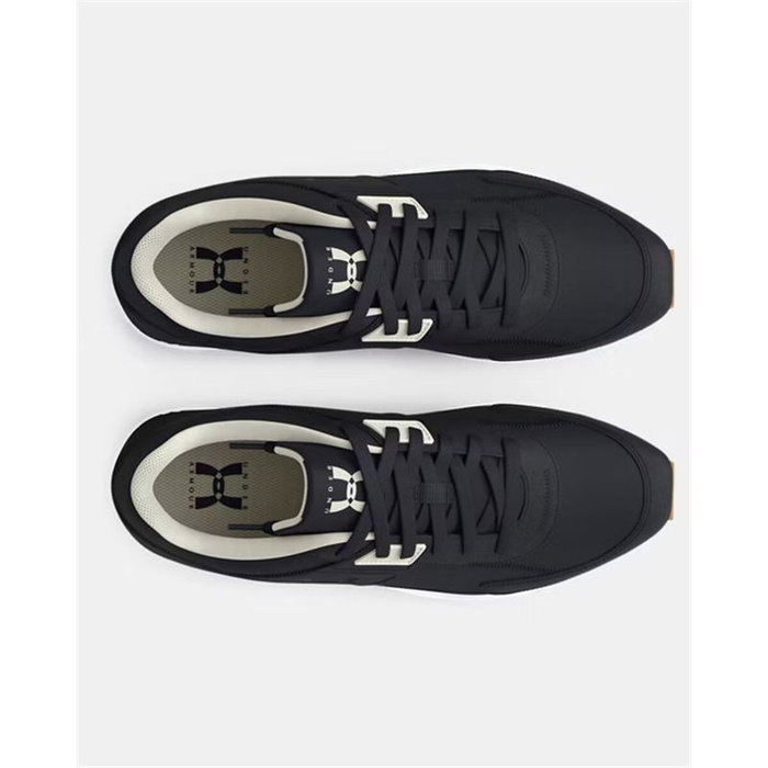 Chaussures de sport pour femme Under Armour Essential Runner Noir 36