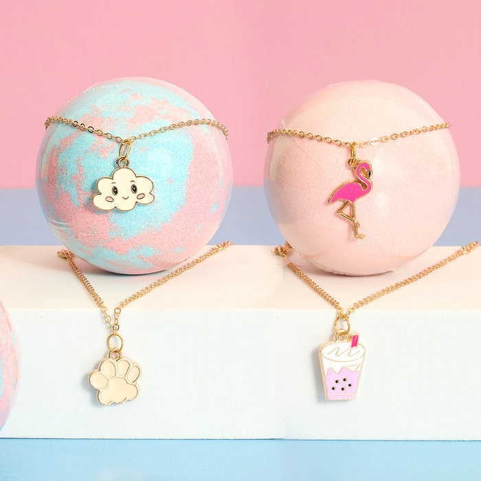 Cosmetic Club Bombe de bain avec bracelet surprise KAWAII Cosmetic Club Bombe de bain avec bracelet surprise KAWAII