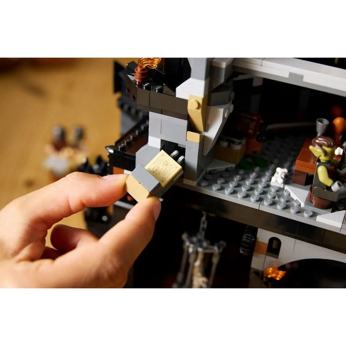 Set de construction Lego ICONS 10333 The Lord of the Rings: Barad-dûr 5471 Pièces