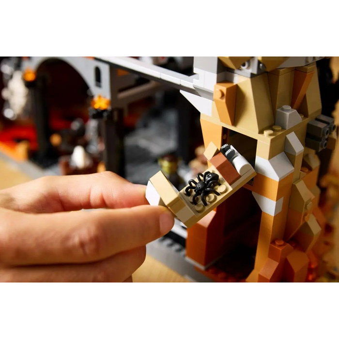 Set de construction Lego ICONS 10333 The Lord of the Rings: Barad-dûr 5471 Pièces