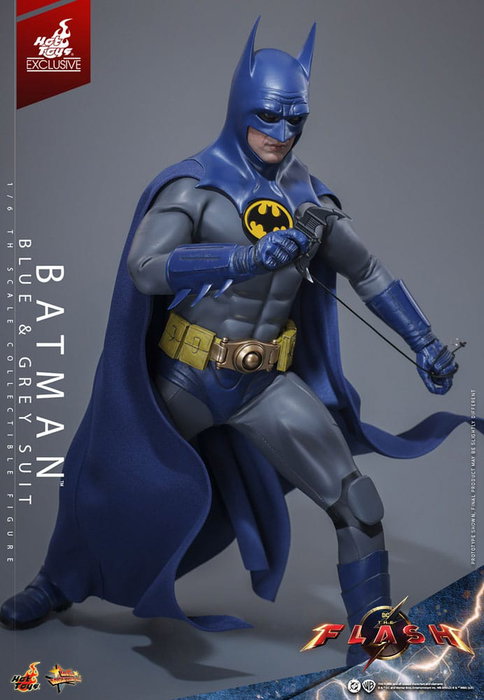 The Flash figurine Movie Masterpiece 1/6 Batman (Blue & Grey Suit) Limited Edition Hot Toys Exclusive 30 cm The Flash figurine Movie Masterpiece 1/6 Batman (Blue & Grey Suit) Limited Edition Hot Toys Exclusive 30 cm