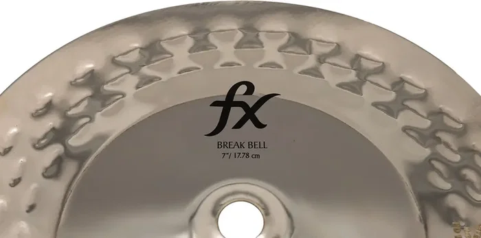 Zildjian Zil Bel 7" Break Bell Campagne FX, martelée, bord rebordé, finition brillante, usage musical et rituel Zildjian Zil Bel 7" Break Bell Campagne FX, martelée, bord rebordé, finition brillante, usage musical et rituel