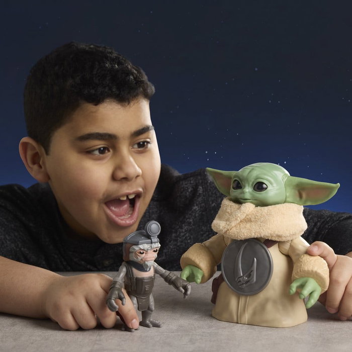 Hasbro Star Wars : The Mandalorian & Grogu - Figurine électronique Câlins Grogu & Anzellan