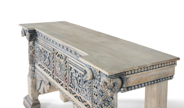 GINER Y COLOMER Console d'entrée en bois de manguier avec colonnes et panneau frontal sculptés à la main, finition blanc lavé et bleu