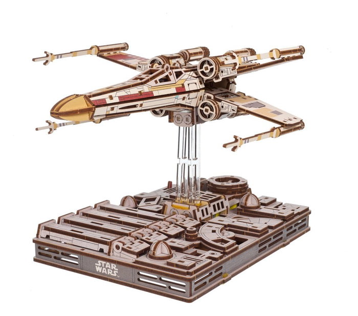 Ugears Star Wars X-Wing de Luke Skywalker en bois Ugears Star Wars X-Wing de Luke Skywalker en bois