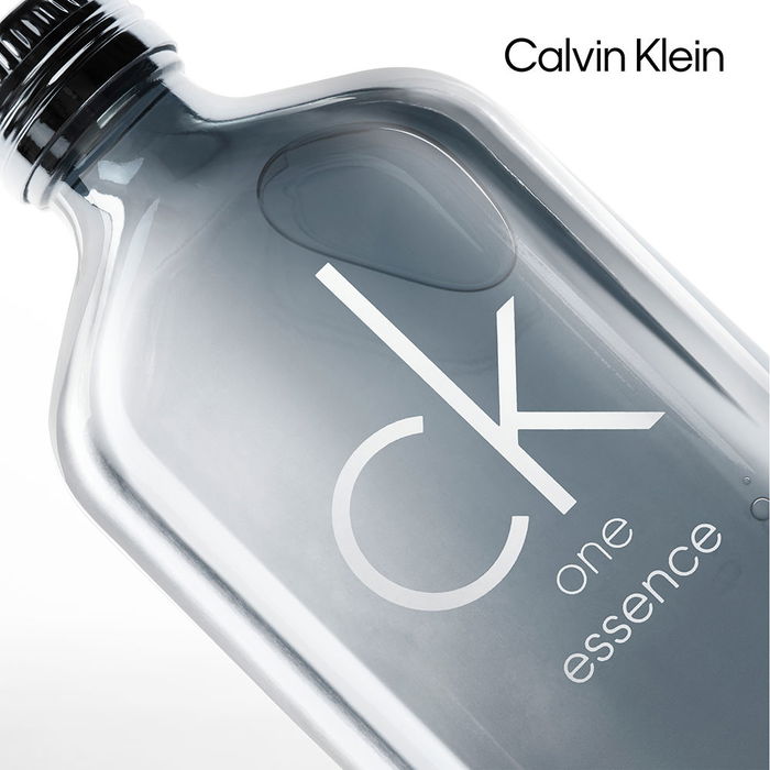 Calvin Klein CK ONE ESSENCE Eau de Parfum Vapo 50 ml Unisexe Notes Vertes et Agrumes