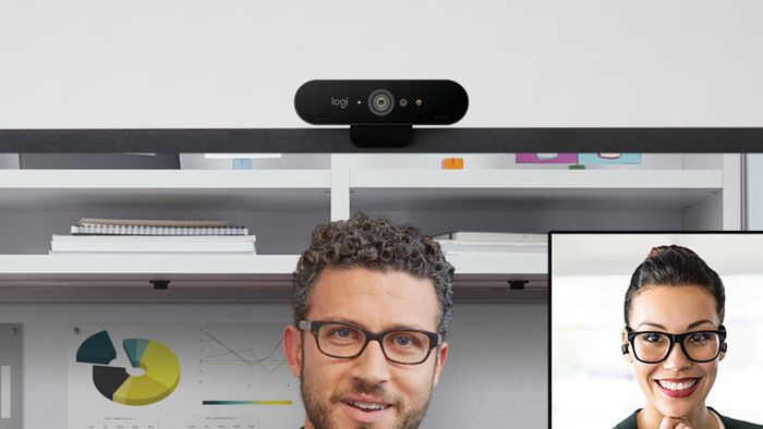 Logitech Brio 4K Webcam - Caméra Web Ultra HD 4K (4096 x 2160), HDR, RightLight 3, 90 FPS, 65°/78°/90°, Micros Intégrés, USB-A, Noir