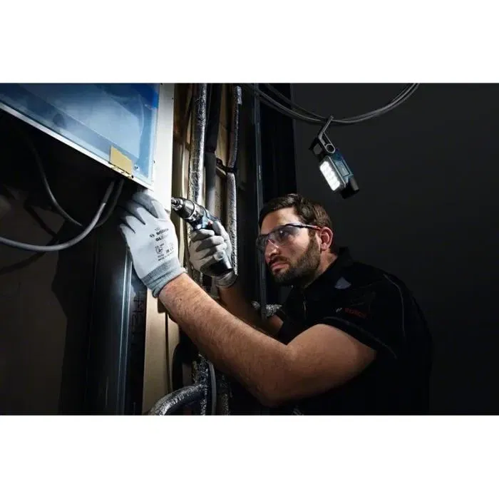 Bosch Professional GLI 12V-330 Lampe de travail LED à aimant 330 lumens 06014A0000