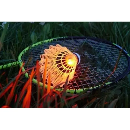 Talbot Torro Set de badminton Magic Night LED avec raquettes robustes, volants lumineux vert/rouge et sac de transport