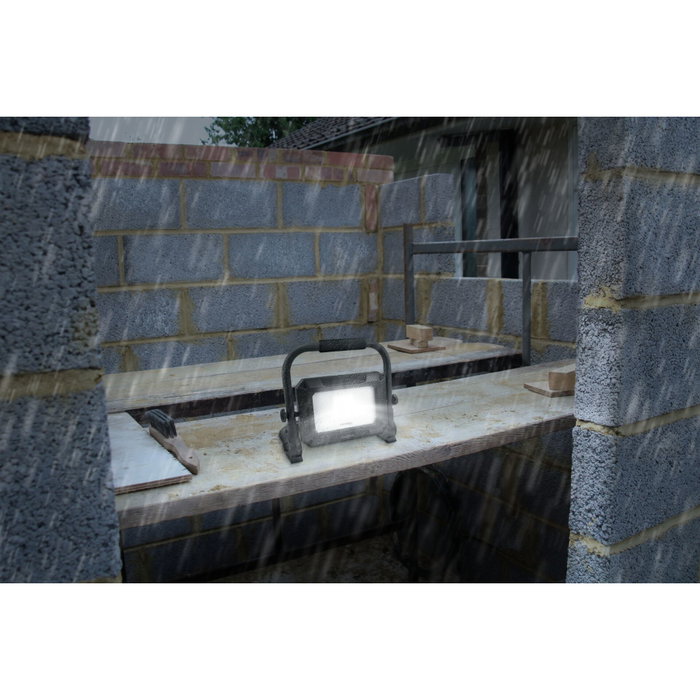 Ansmann FL20W-R Projecteur LED rechargeable 20W 2000lm