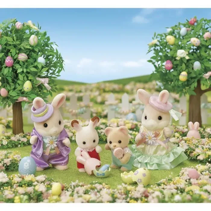 Sylvanian Families - Poupée Lapin Marguerite - Set de Chasse aux Œufs avec Figurines Articulées et Œufs à Bonbons
