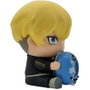 BANDAI Tamagotchi Hugmy Tokyo Revengers - Édition Chifuyu - Figurine support avec jeu électronique multi-langue et personnages à collectionner
