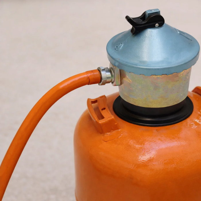 WOLFPACK LINEA PROFESIONAL Kit Butane avec tuyau de 1,5 m et 2 colliers WOLFPACK LINEA PROFESIONAL Kit Butane avec tuyau de 1,5 m et 2 colliers