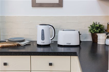 Russell Hobbs 25070-70 Hervoir My Breakfast - Blanc glacé et noir - Pour café et thé - Design monochrome