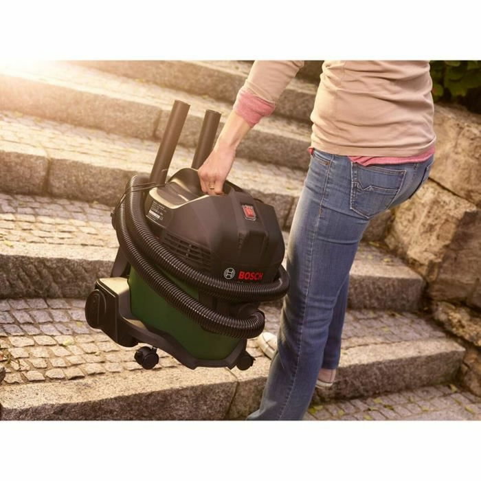 Bosch UniversalVac 15 Aspirateur eau et poussière 1000 W 15 L Vert et noir Bosch UniversalVac 15 Aspirateur eau et poussière 1000 W 15 L Vert et noir
