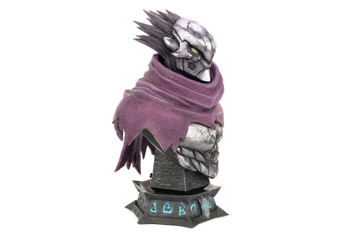 Darksiders buste Grand Scale Strife 37 cm