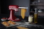 Kitchenaid Robot Pâtissier Artisan 5KSM125 EER, 4,8 litres, Rouge, Mélangeur Planétaire, Moteur à Transmission Directe, avec Bol en Acier Inoxydable et Accessoires