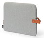 Dicota Skin URBAN Housse protectrice grise pour MacBook 16" - Protection sur mesure, doublure douce, matériau déperlant, fabriqué à partir de bouteilles PET recyclées