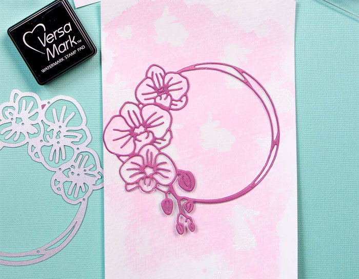 Misskuty Set de 3 emporte-pièces fins ZAG Couronne avec orchidée et fleurs Misskuty Set de 3 emporte-pièces fins ZAG Couronne avec orchidée et fleurs
