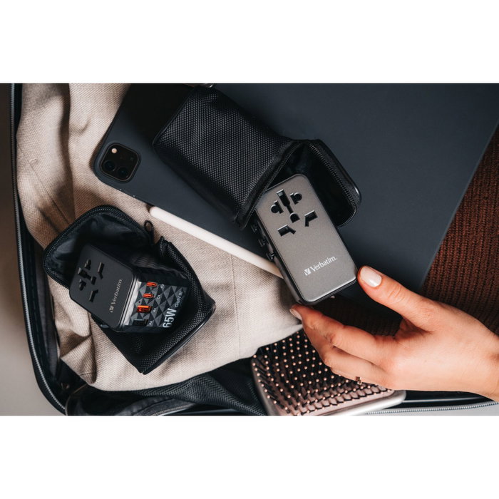 Verbatim UTA-05 Adaptateur de voyage universel GaN III 65W avec 2x USB-C et 2x USB-A