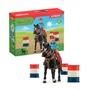 Schleich 42576 Farm World - Figurine Cowgirl avec cheval et tonneaux de course, coffret 7 pièces - Figurine ferme et western