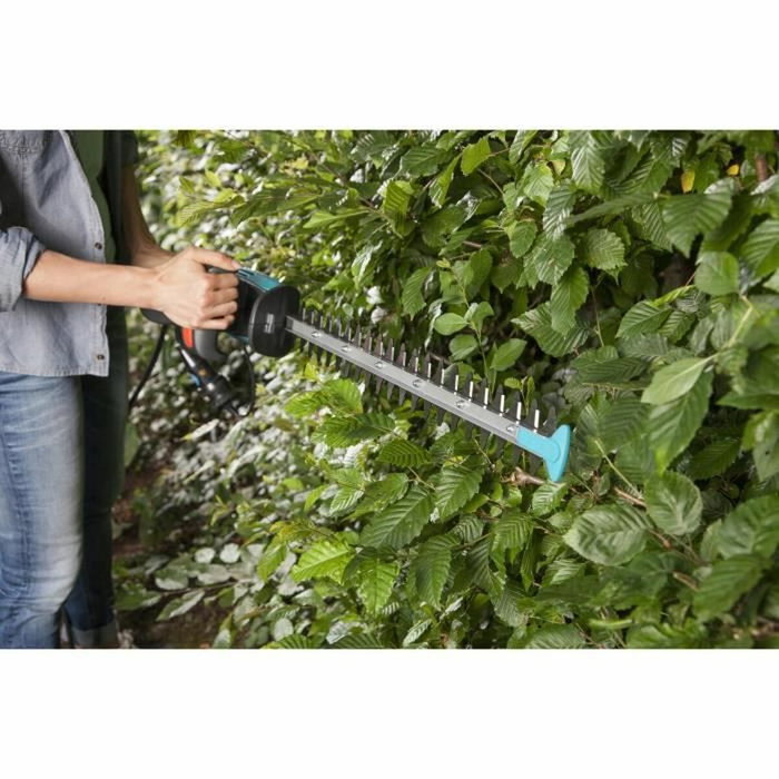Gardena EasyCut 420/45 Taille-haies électrique 420W 45 cm