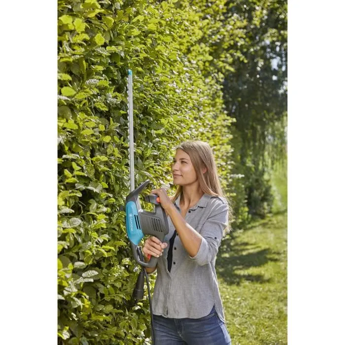 Gardena - Taille-haies électrique EasyCut 420/45, 420W, Lame 45 cm, Poignée ErgoLine et butée de protection, pour une coupe nette et précise