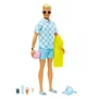 Barbie Poupée Ken Plage HPL74 - Poupée blonde en short de bain bleu avec accessoires de plage, pour enfant 3 ans et plus