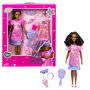 Barbie My First Barbie Poupée Brooklyn Roberts Modèle Hmm67 avec 2 Tenues et Accessoires, Corps Articulé, Hauteur 34.3 cm, Multilingue