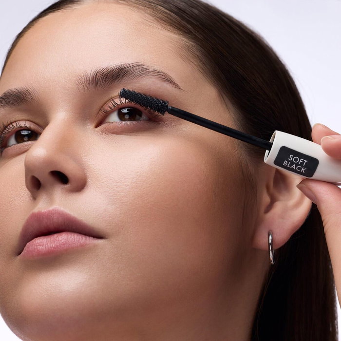 Catrice Base de mascara teintée GLAM & DOLL