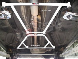 Ultra Racing Barre de renfort inférieure à 4 points pour VW Golf 2/3