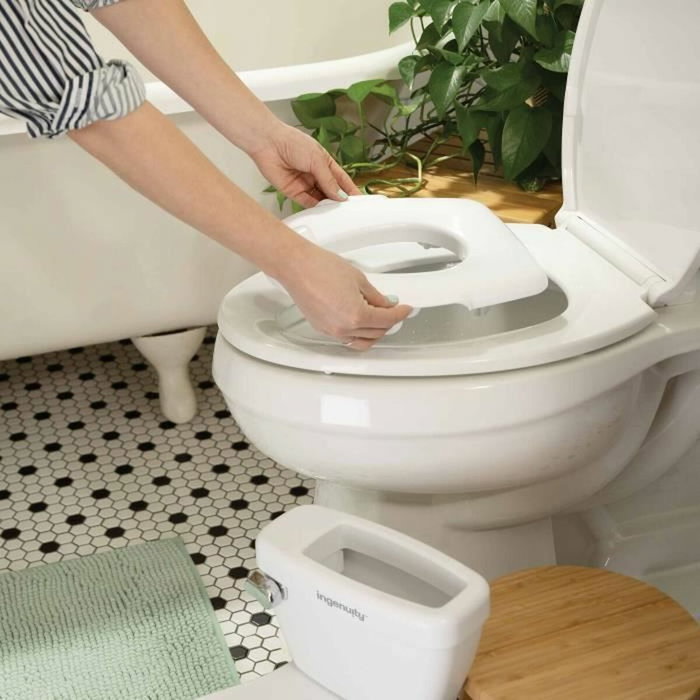 Ingenuity Mini Toilette enfant avec Réducteur de Toilette, Chasse d'eau musicale et rangement, Blanc Ingenuity Mini Toilette enfant avec Réducteur de Toilette, Chasse d'eau musicale et rangement, Blanc