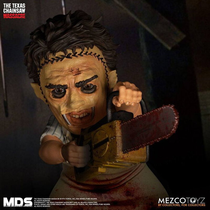 MEZCO TOYZ Figurine articulée Leatherface - The Texas Chainsaw Massacre (Massacre à la tronçonneuse) - 15 cm avec accessoires