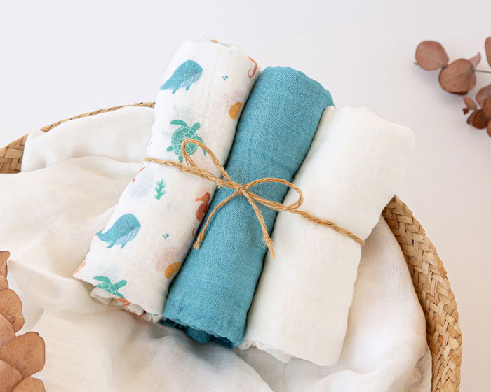 KioKids Set de 3 Muselins 70x70 cm en Bambou et Coton - Bleu, Blanc, Imprimé Marine - Doux, Thermorégulateur, Oeko-Tex Standard 100 KioKids Set de 3 Muselins 70x70 cm en Bambou et Coton - Bleu, Blanc, Imprimé Marine - Doux, Thermorégulateur, Oeko-Tex Standard 100